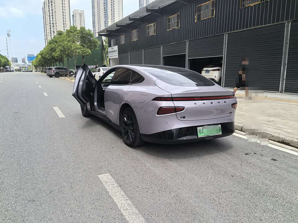 XPENG P7
