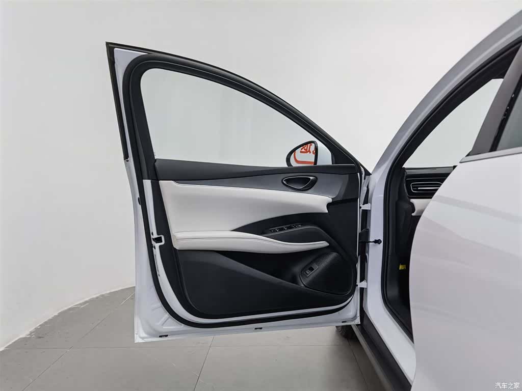 BYD Seal, 2025 8