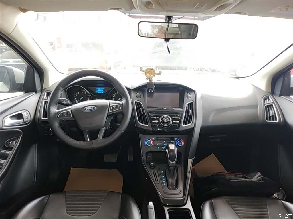 Ford Focus, 2016 10