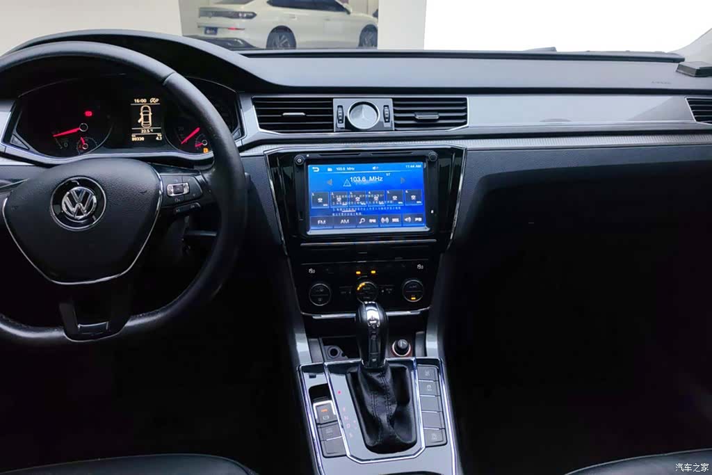 Volkswagen Passat, 2017 13