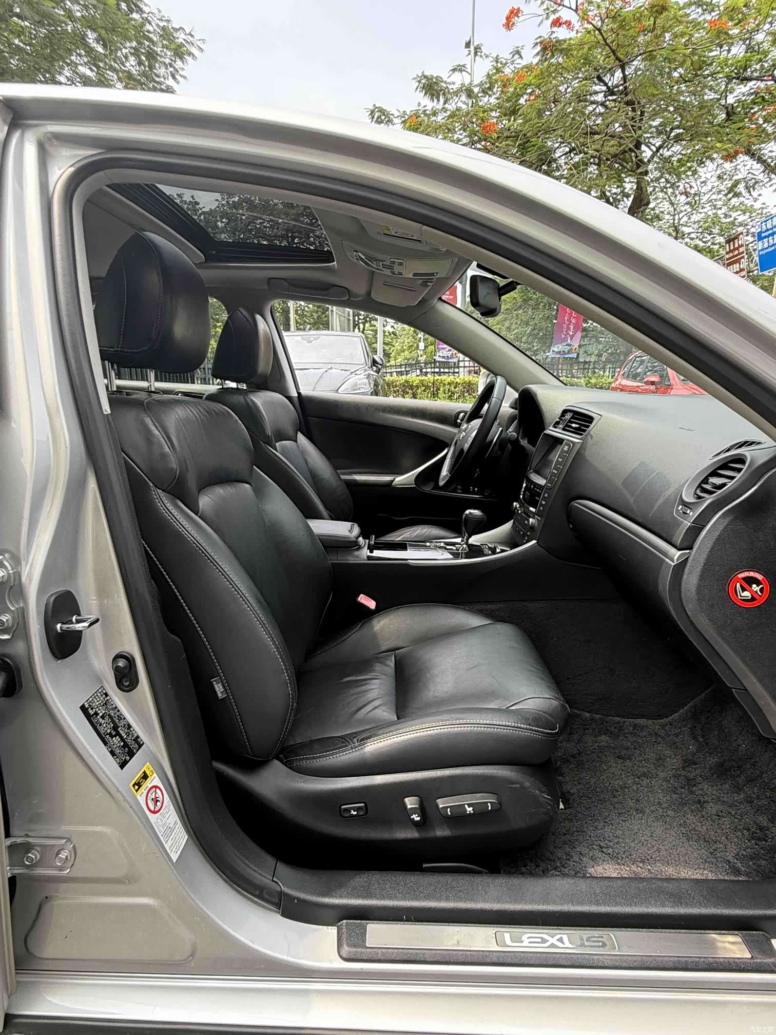 Lexus IS, 2010 15