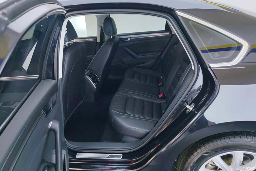 Volkswagen Passat, 2017 11