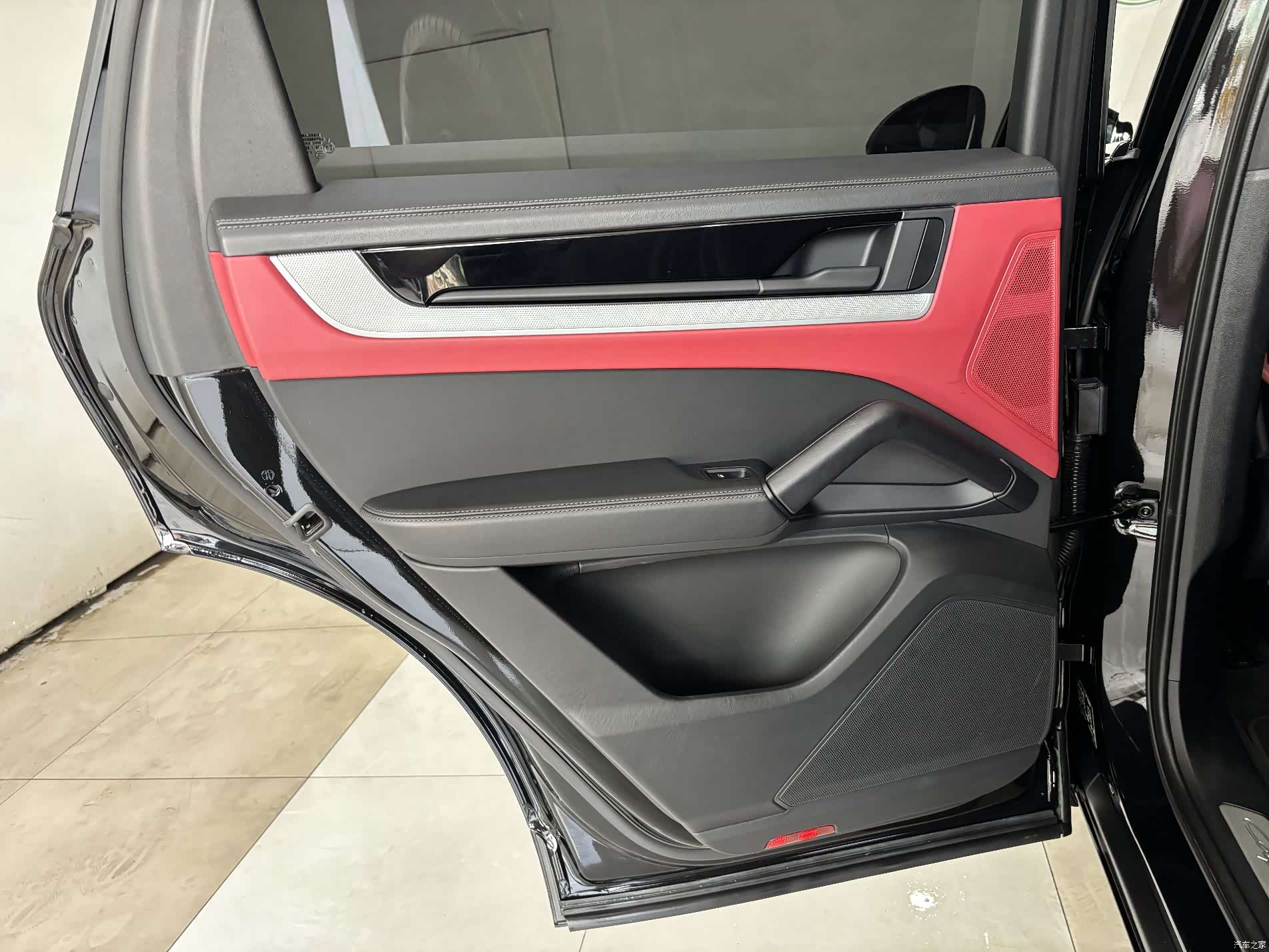 Porsche Cayenne, 2025 19