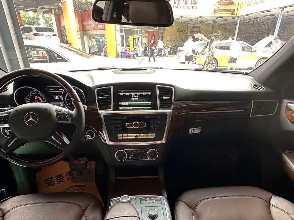 Mercedes-Benz M class