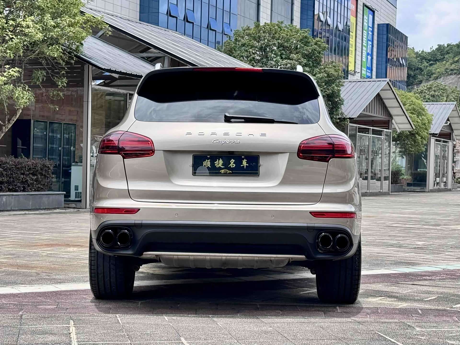 Porsche Cayenne, 2016 13