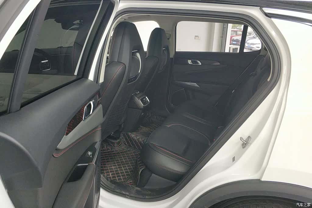 Lynk & Co 01, 2018 11