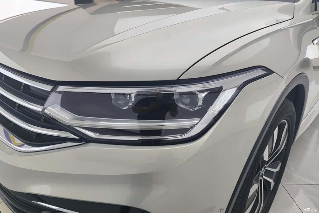 Volkswagen Tiguan L, 2022 все фото