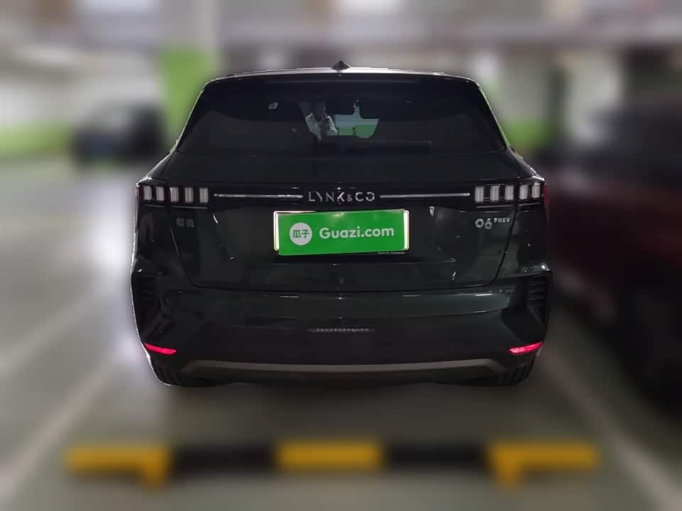 Lynk & Co 06 EM-P