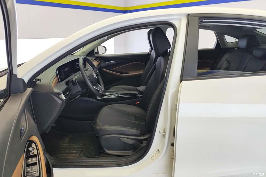 Buick Verano, 2022 9