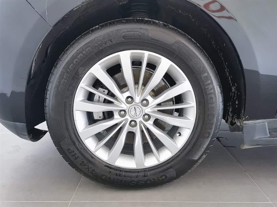 Zotye SR9 Zotye SR9