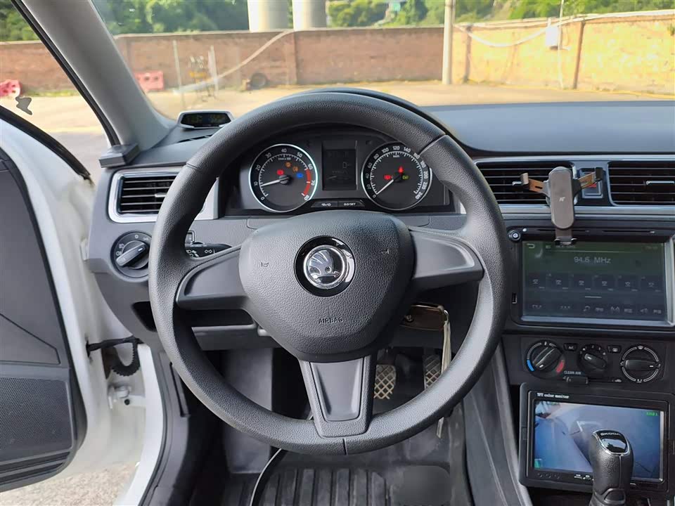 Skoda Xindong