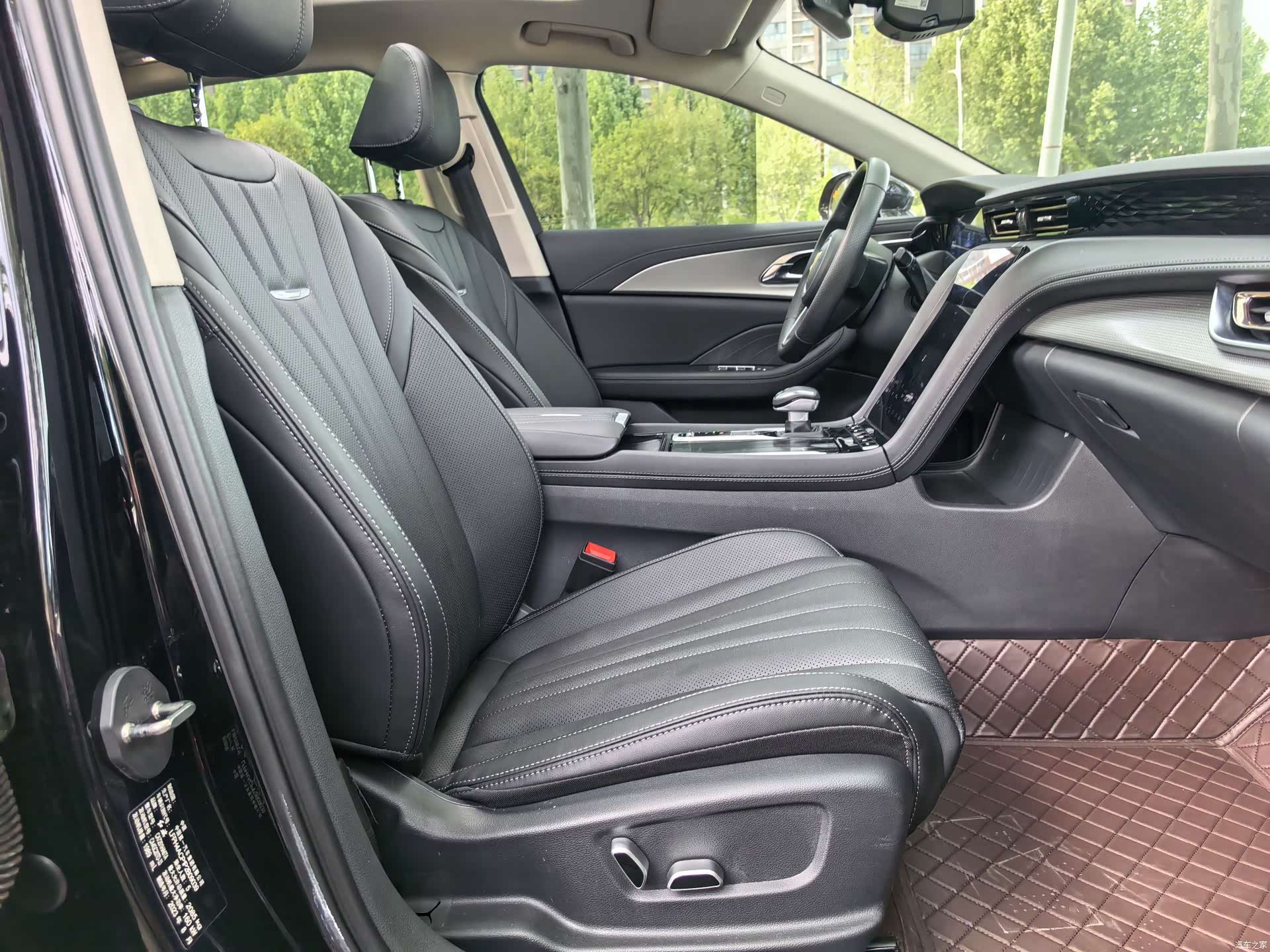 Hongqi H5, 2023 19