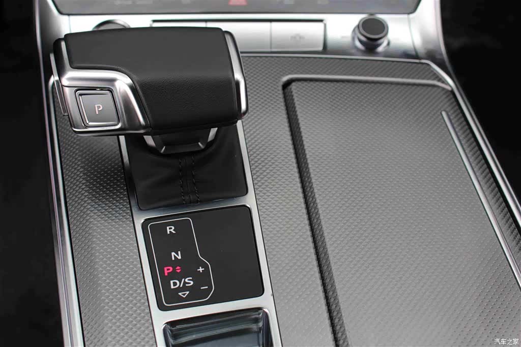 Audi A6L, 2021 9