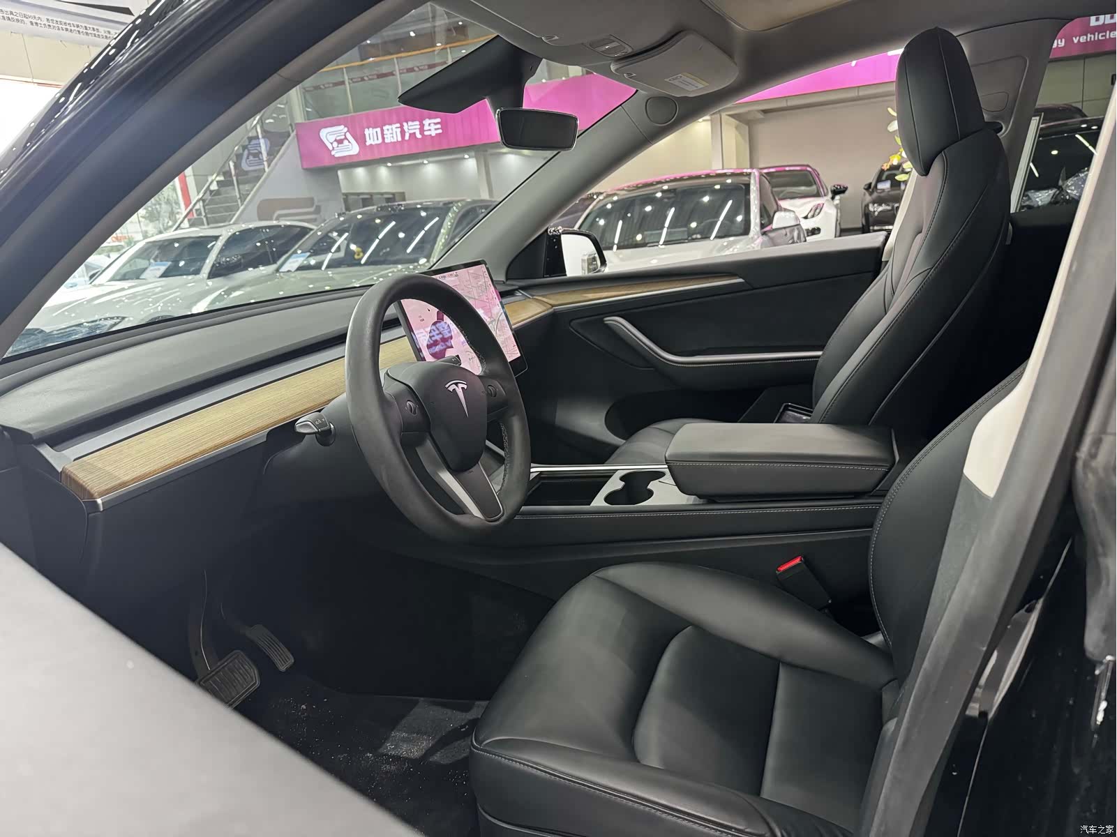 Tesla Model Y, 2021 10