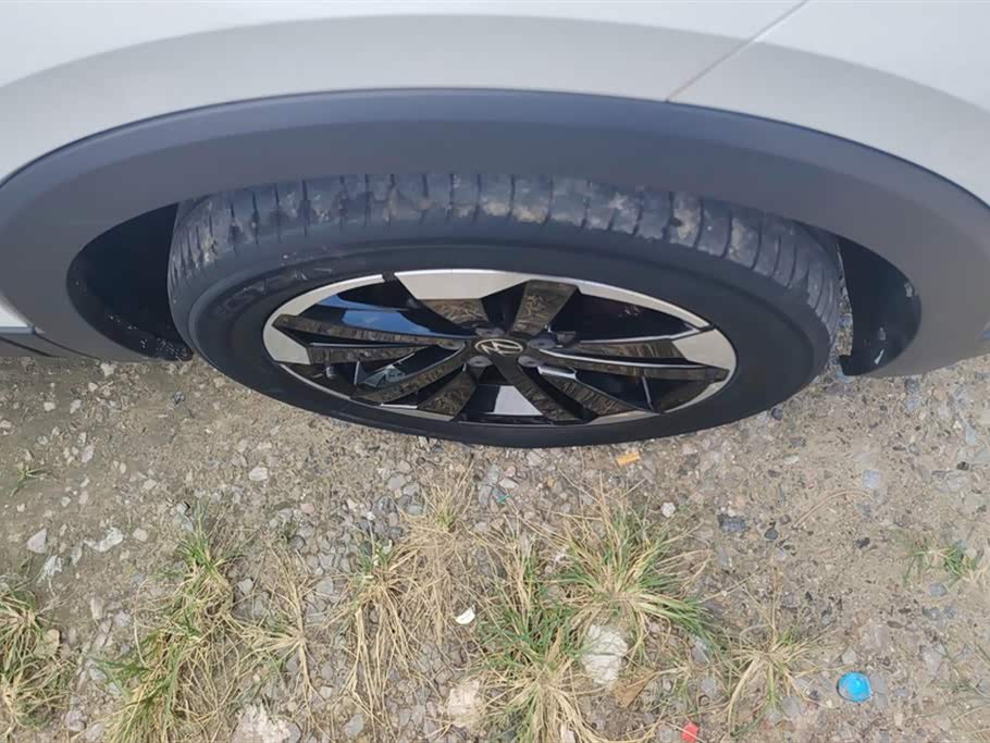 Volkswagen Exploring the shadow