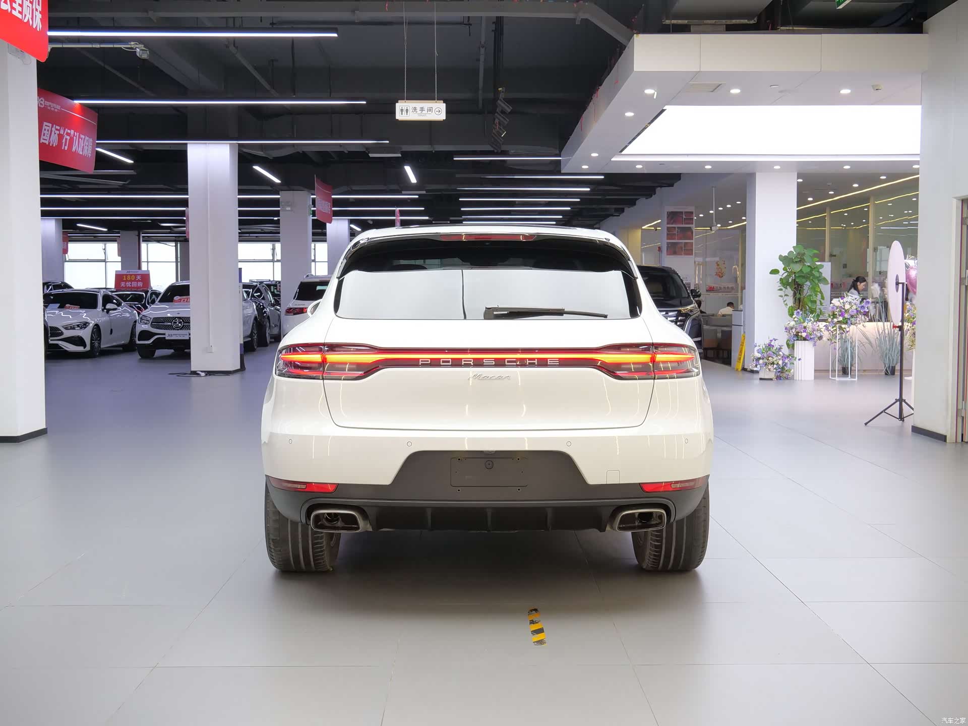 Porsche Macan, 2019 все фото