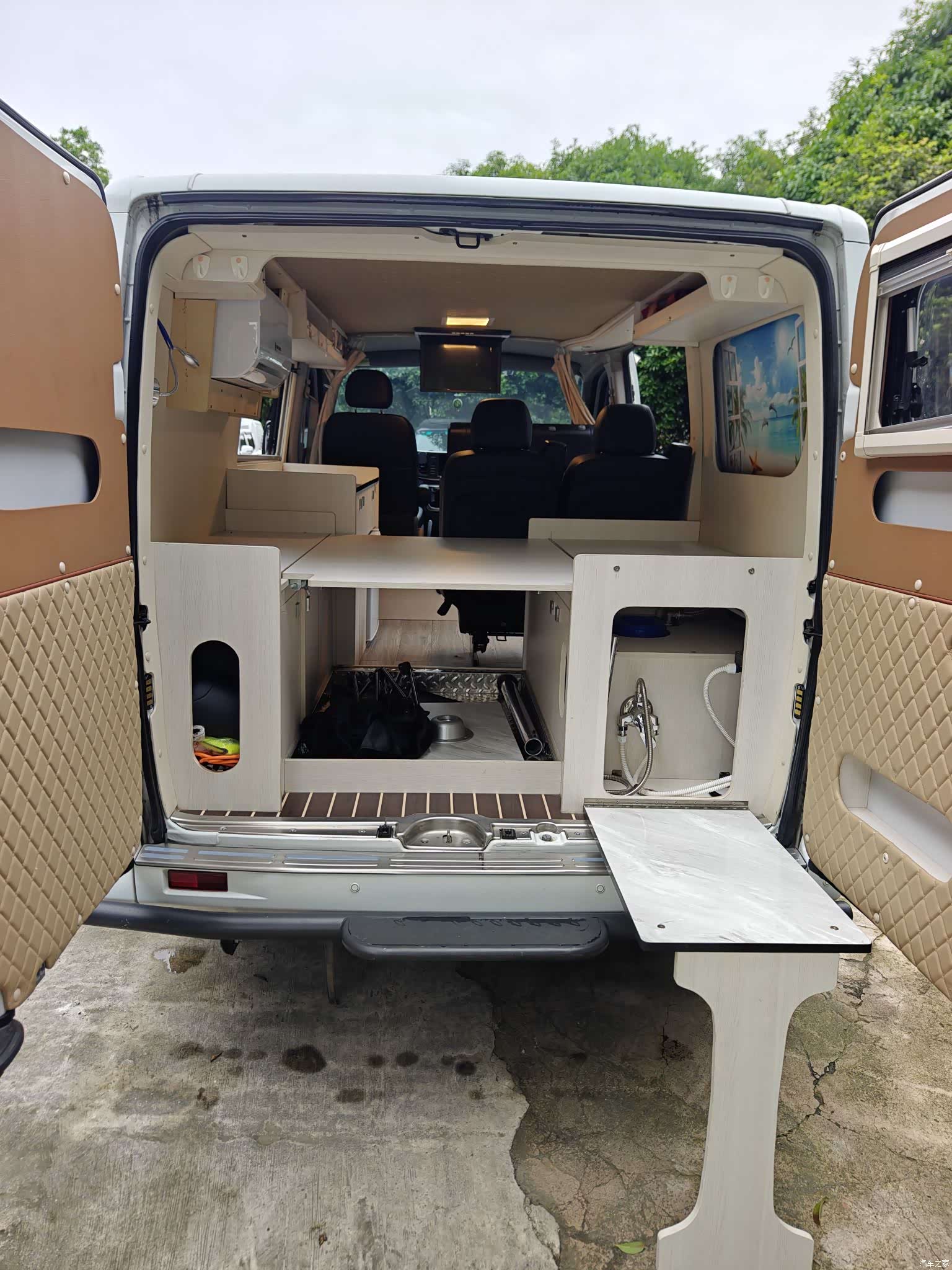Maxus V80, 2022 14