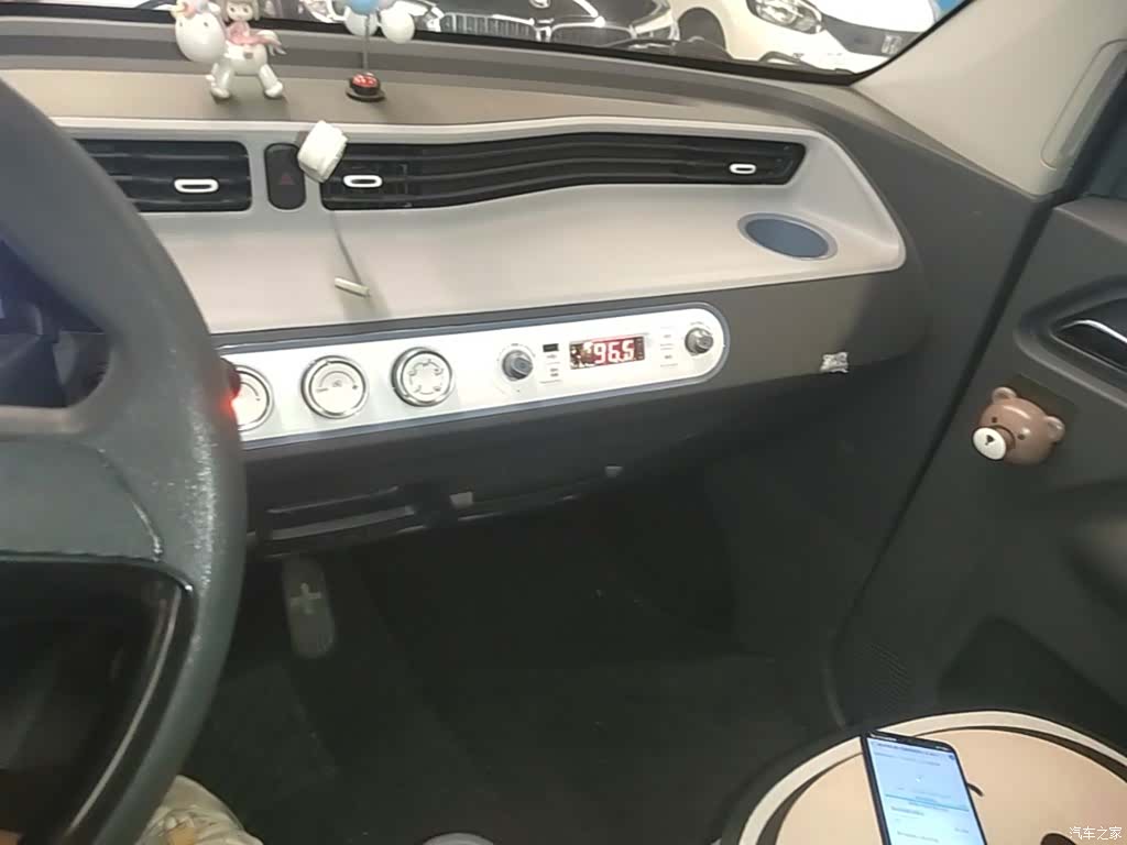 Wuling MINIEV, 2022 13