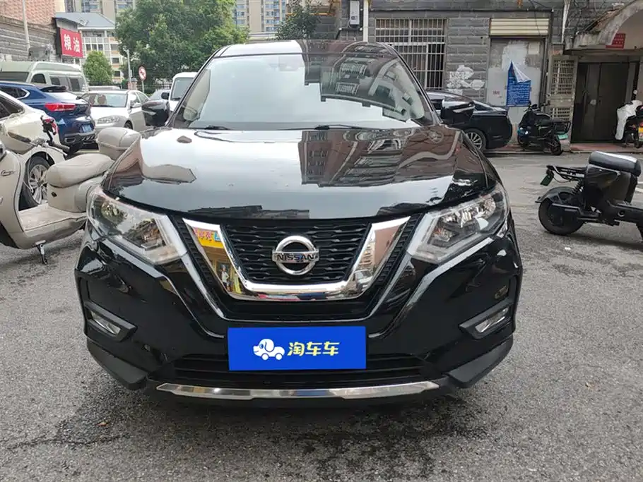 Nissan Qijun