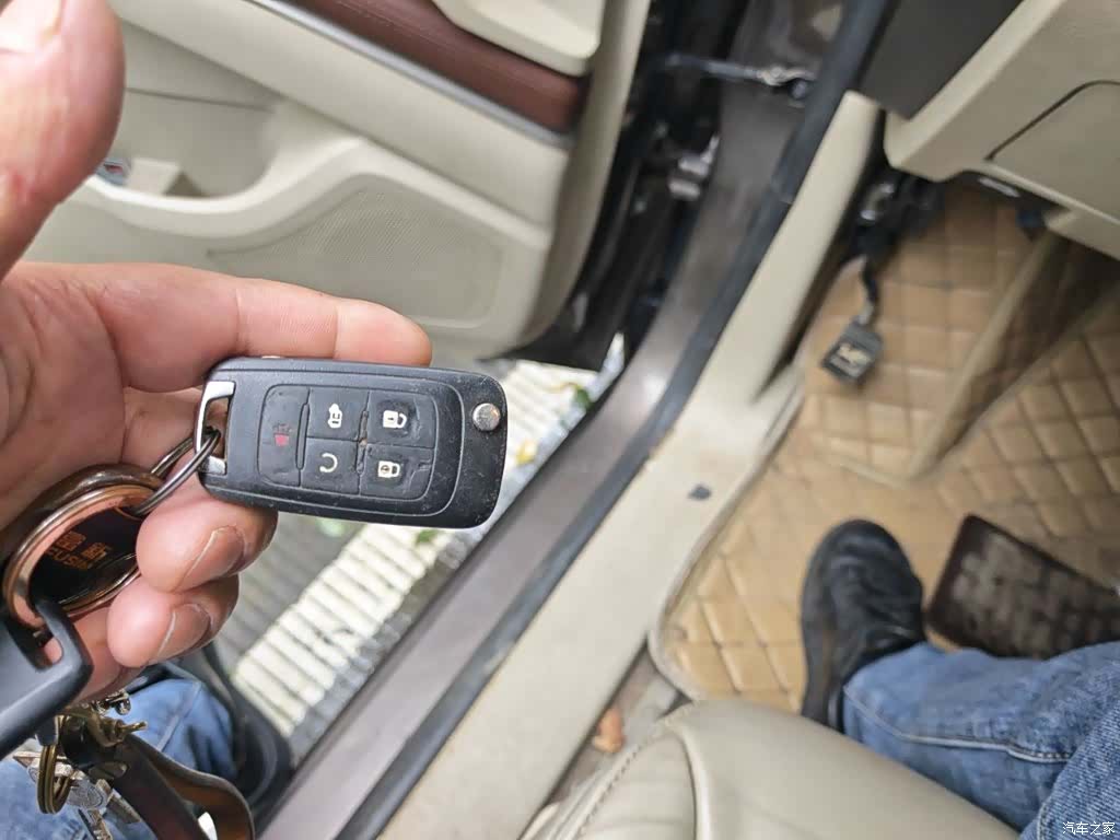 Buick GL8, 2018 12