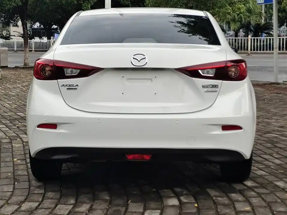 Mazda 3 Angkesaila