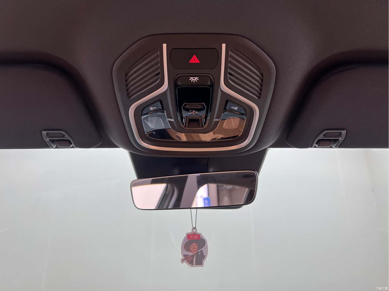 Geely 7, 2025 24