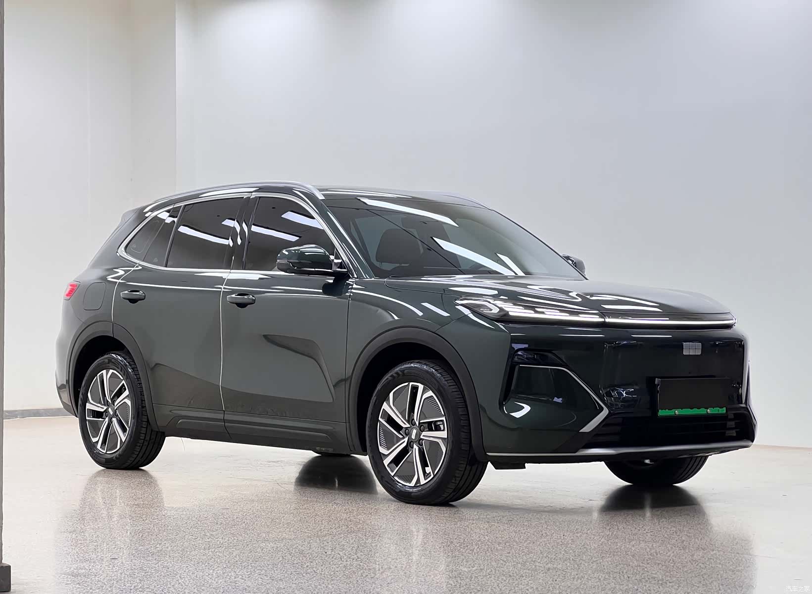 Geely 7, 2025 3