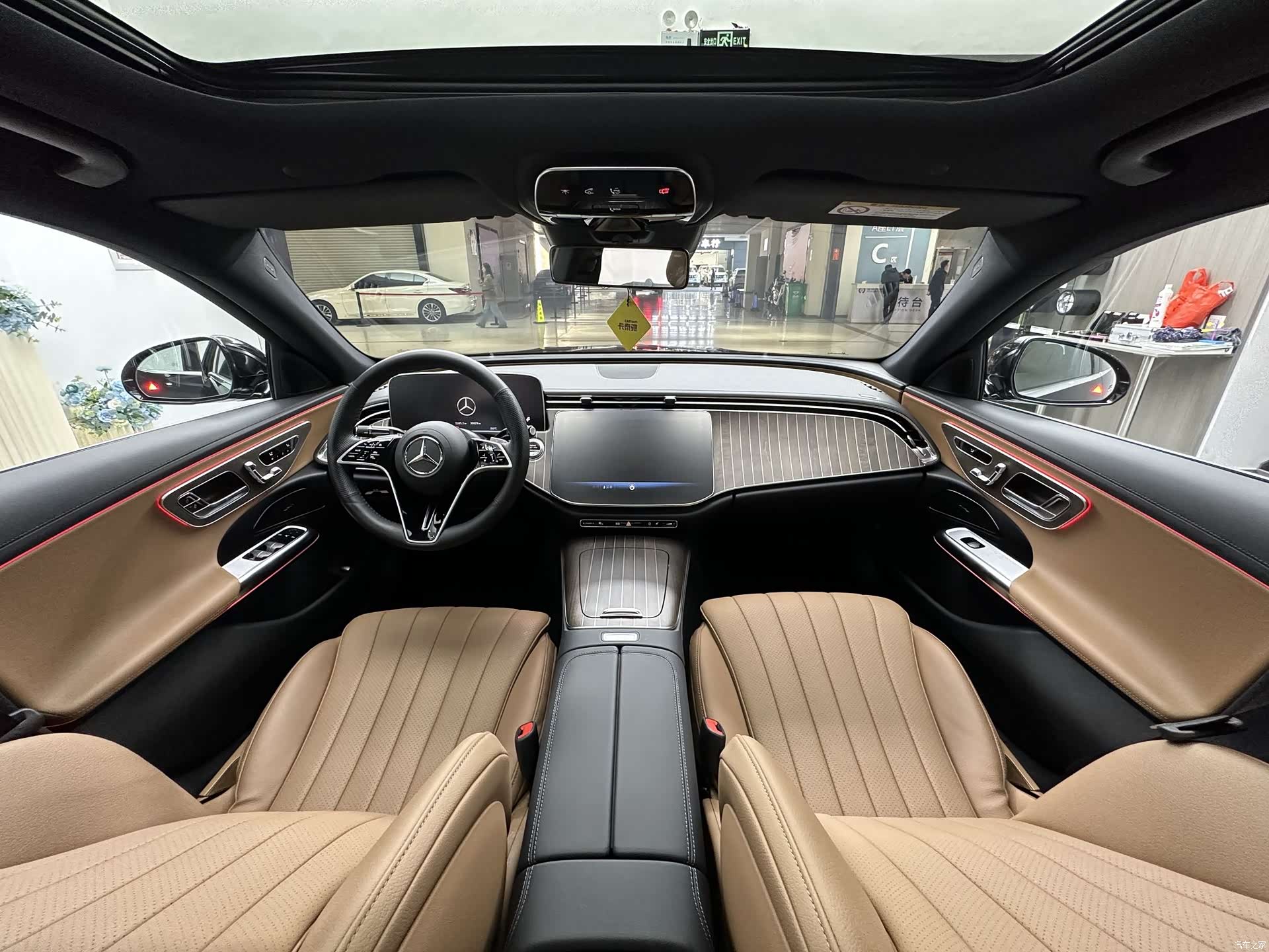 Mercedes-Benz E-Class, 2025 8