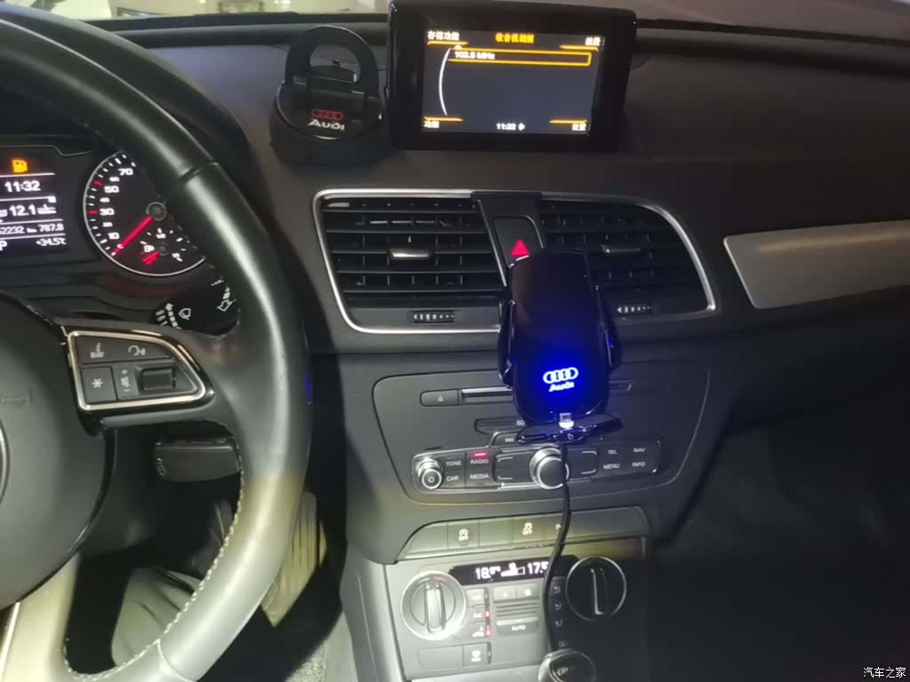 Audi Q3, 2018 13