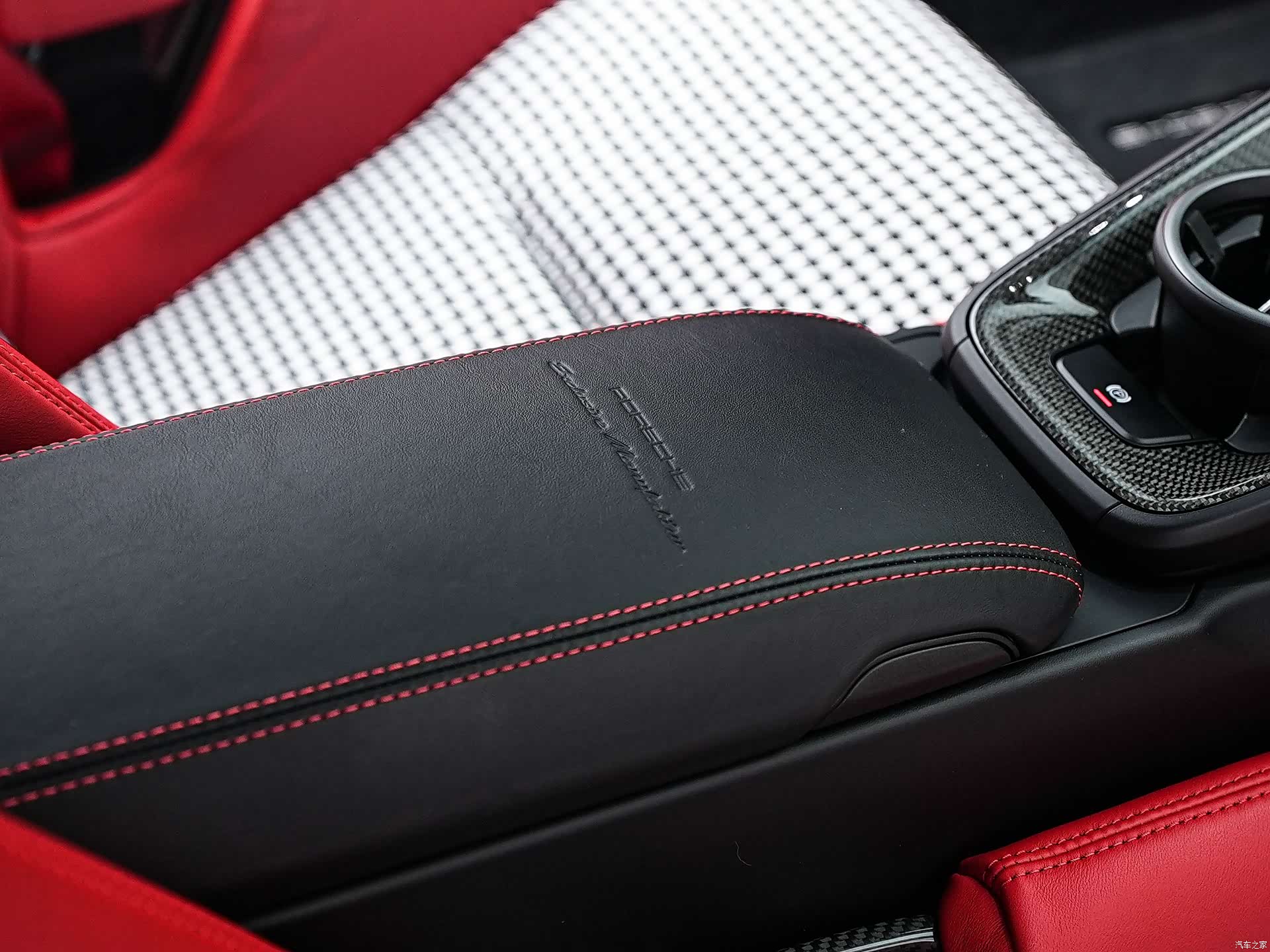 Porsche 911, 2023 22