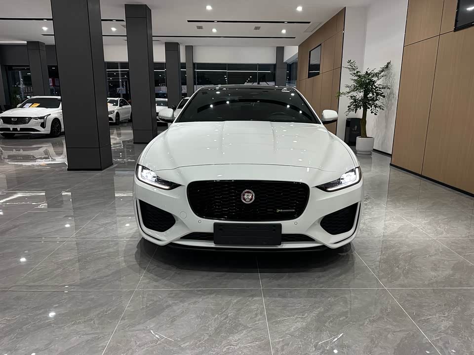 Jaguar XEL