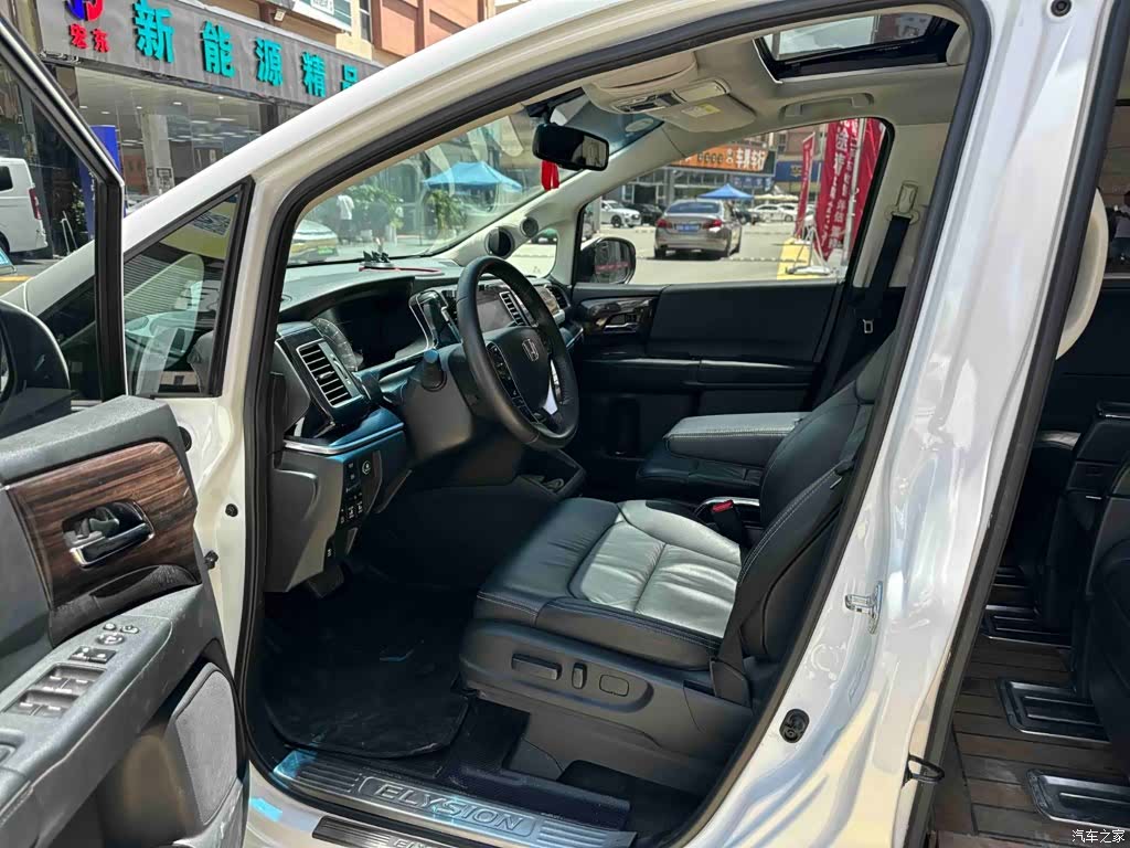 Honda Elysion, 2018 9
