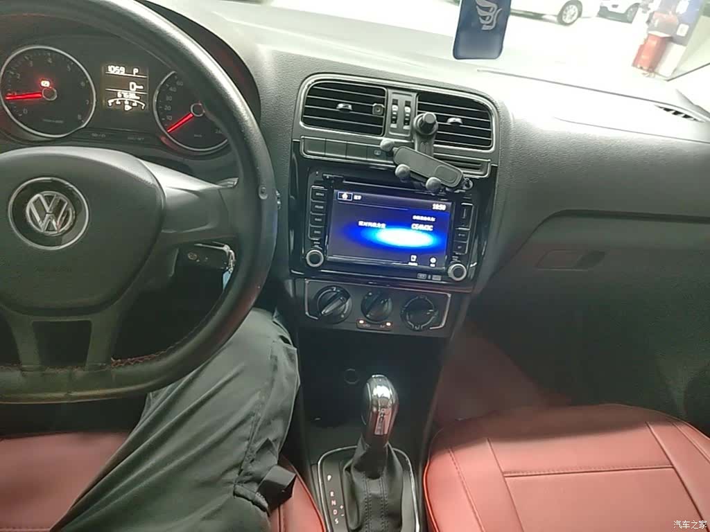 Volkswagen Polo, 2016 10