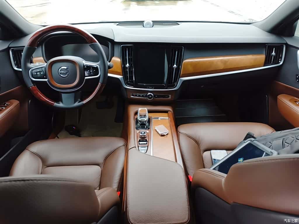 Volvo S90, 2021 10