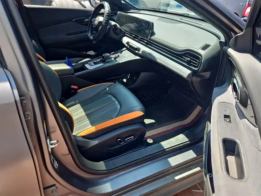 Trumpchi Shadow Leopard