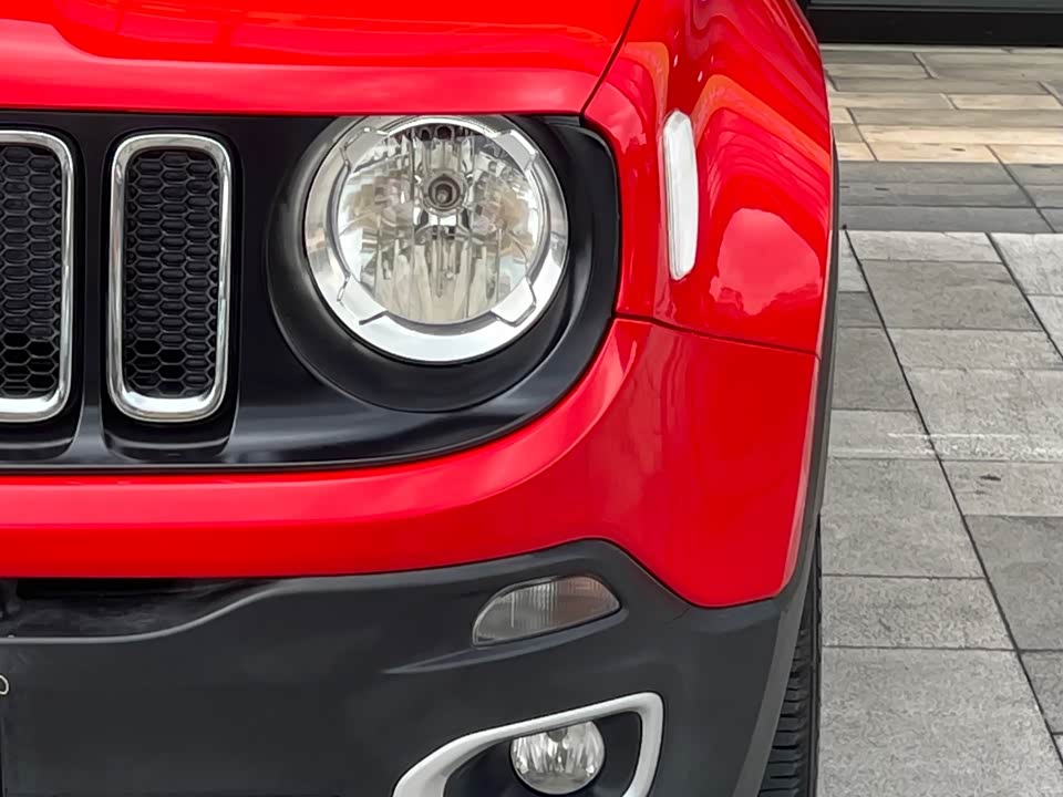 Jeep Freeman