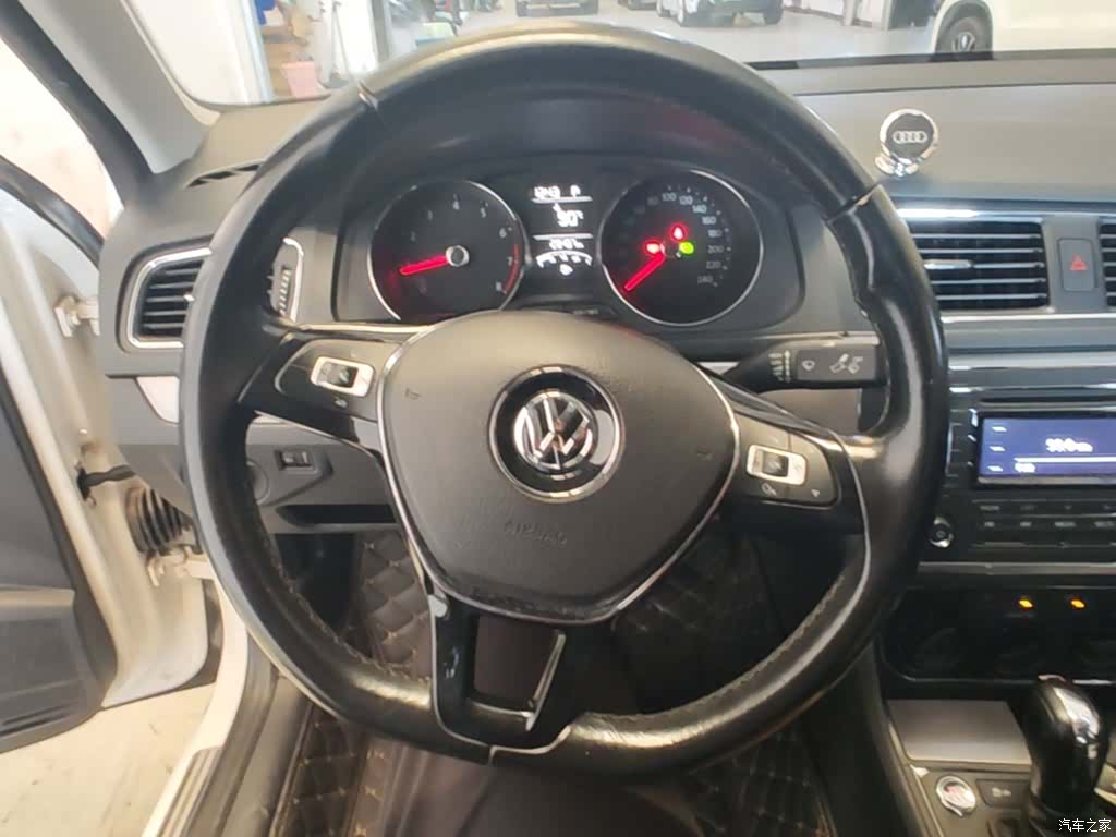 Volkswagen Lavida, 2017 11