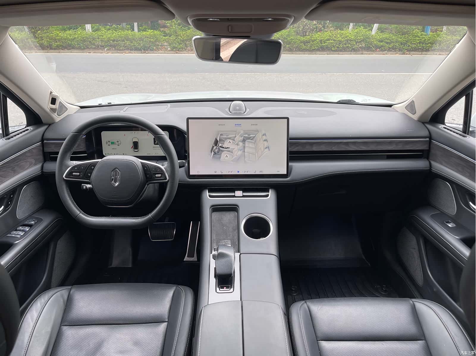 AITO M5, 2022 все фото