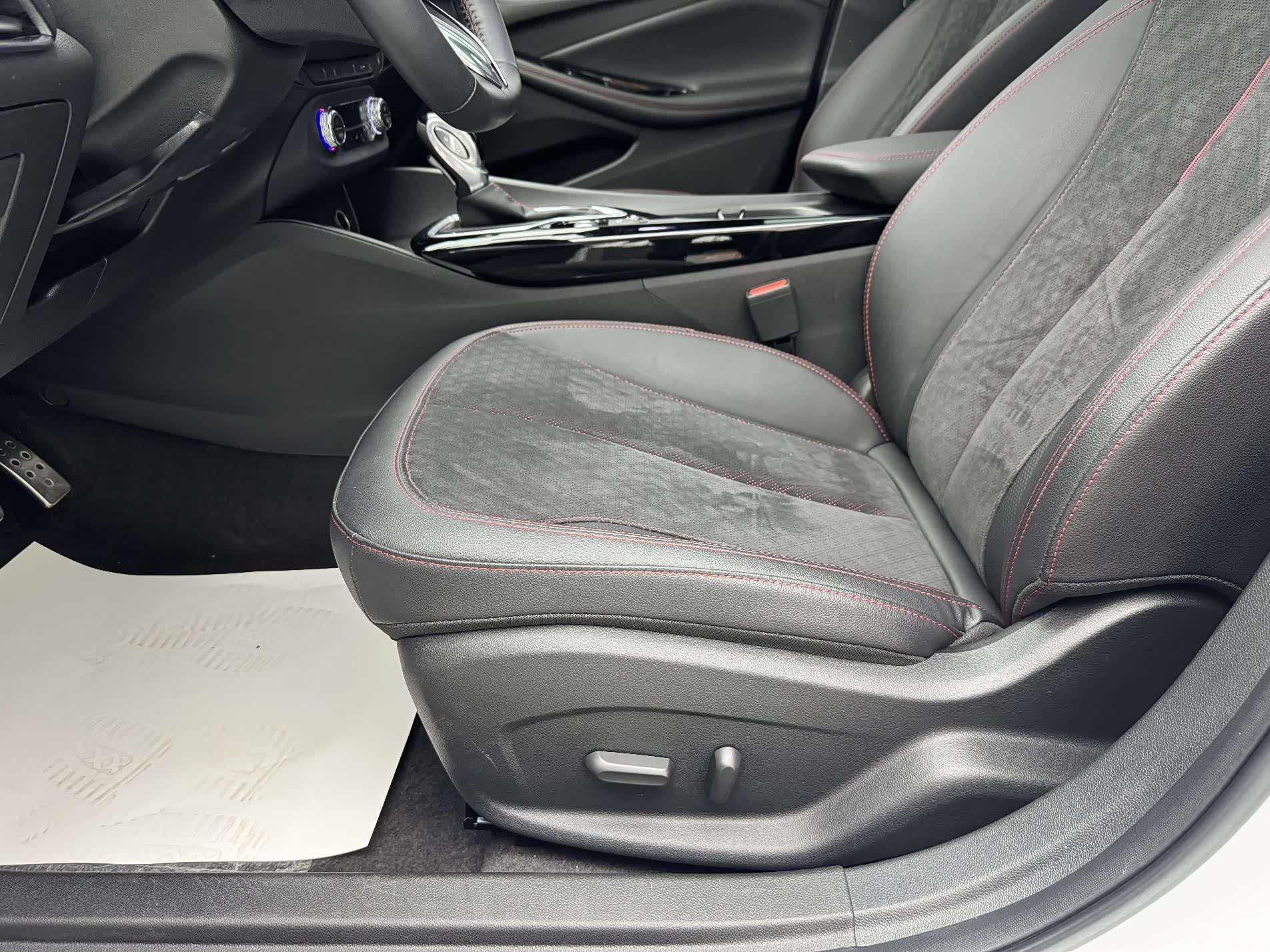 Buick Verano, 2022 17