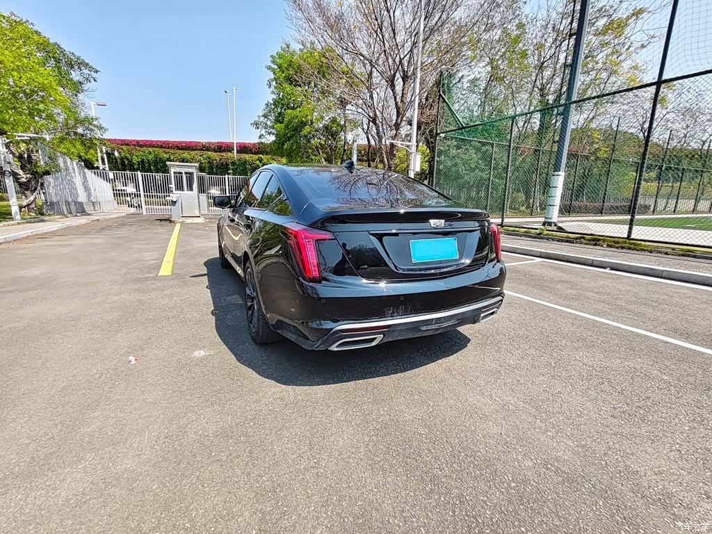 Cadillac CT5, 2023 все фото