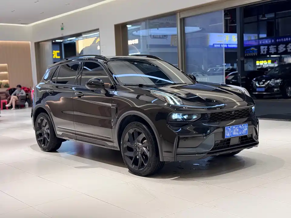 Lynk & Co 01