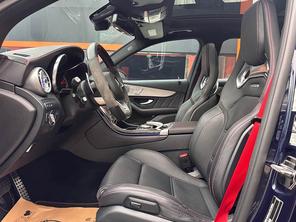 Mercedes-Benz GLC AMG