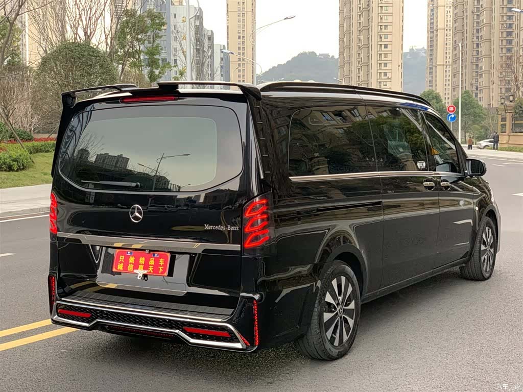 Mercedes-Benz 7, 2025 4