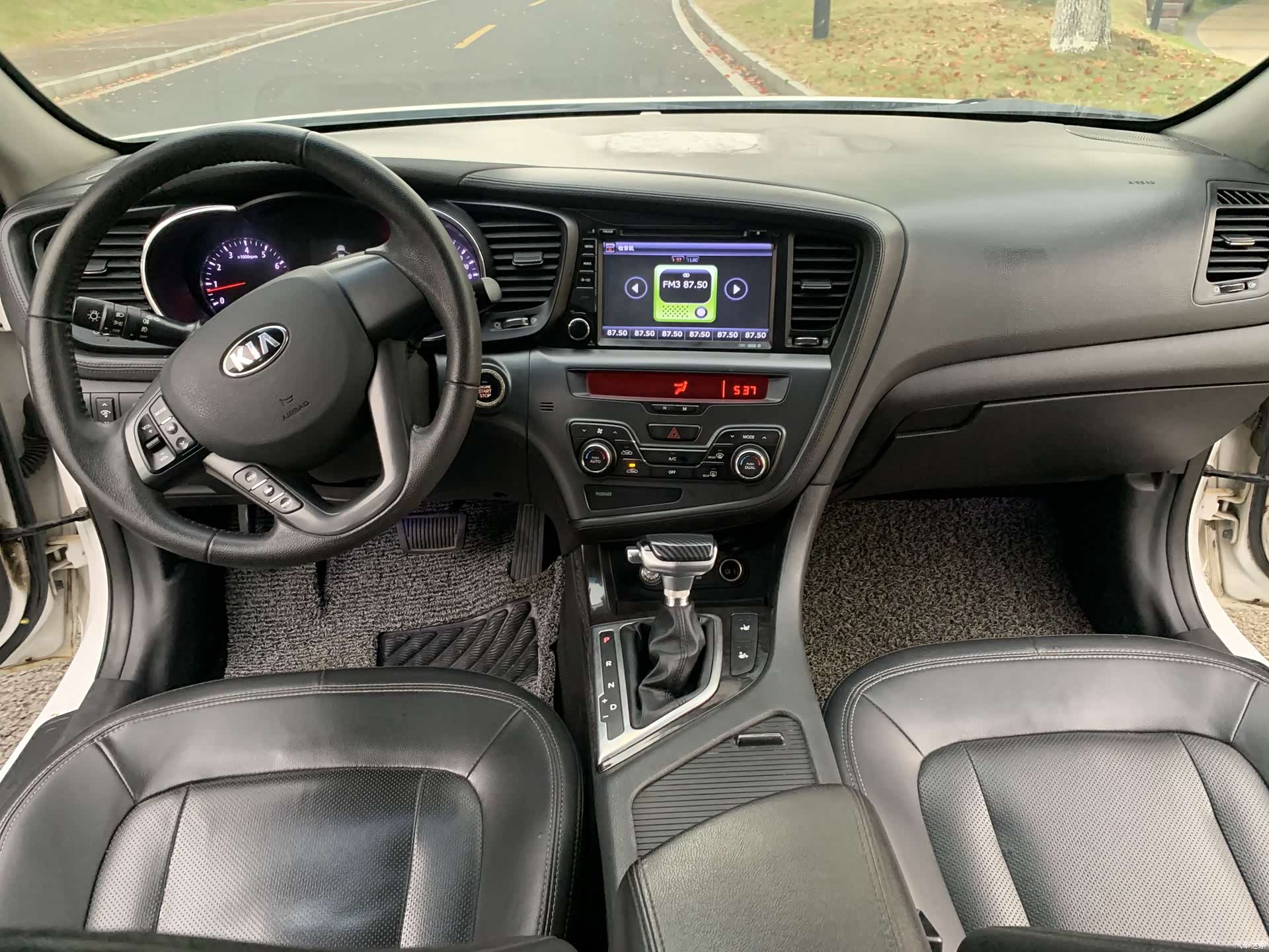 Kia K5, 2014 10