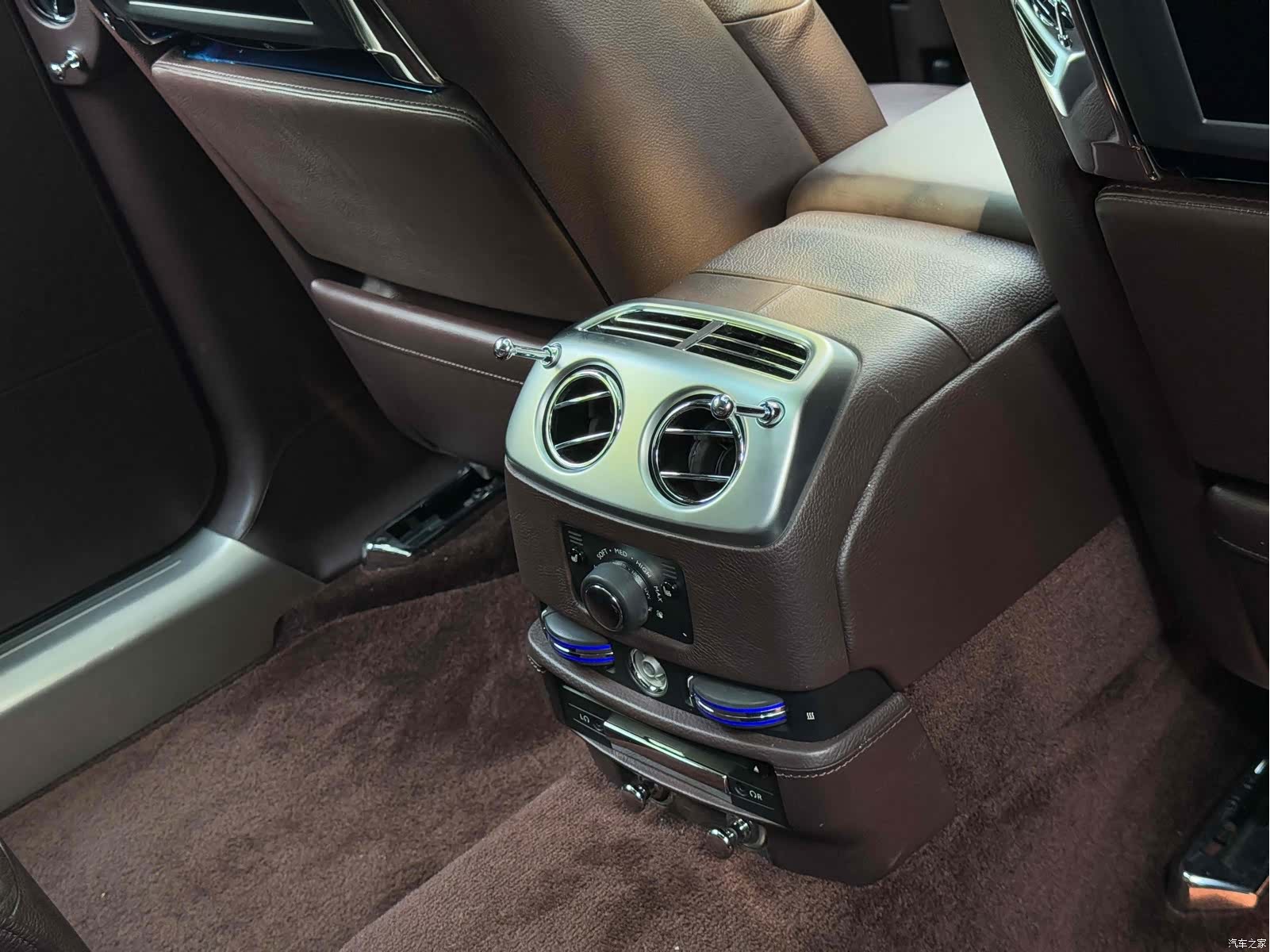 Rolls-Royce Ghost, 2015 16