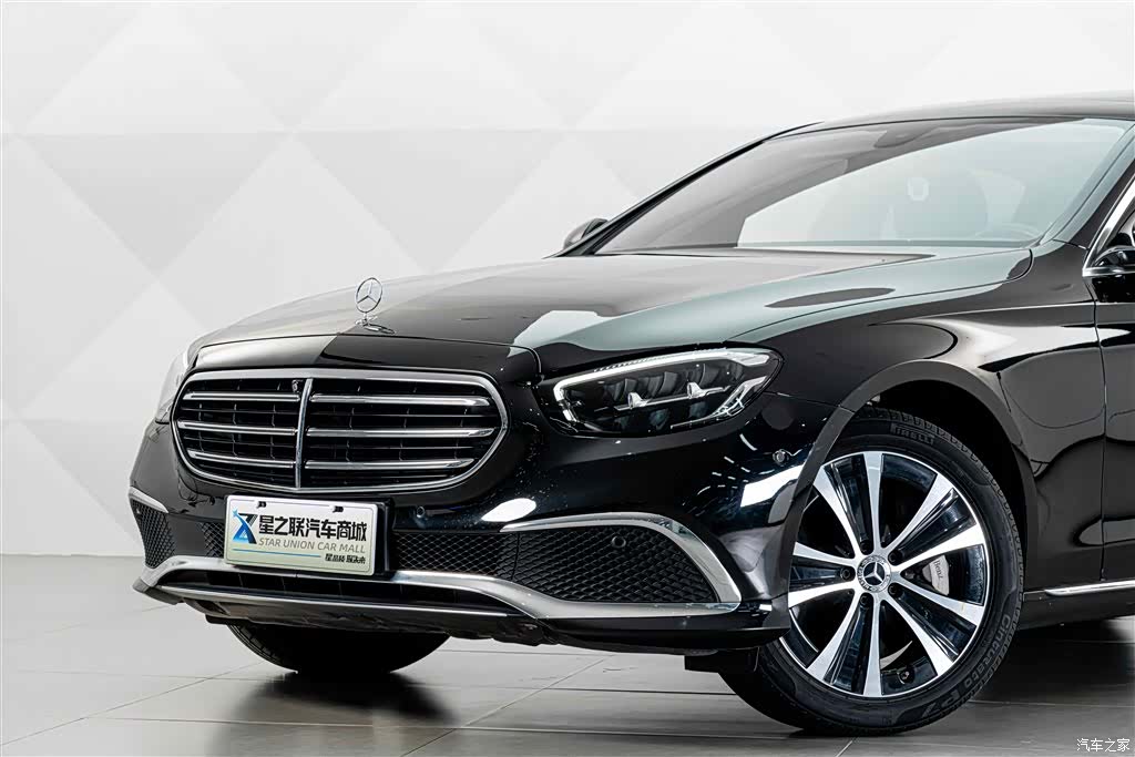 Mercedes-Benz E-Class, 2022 3