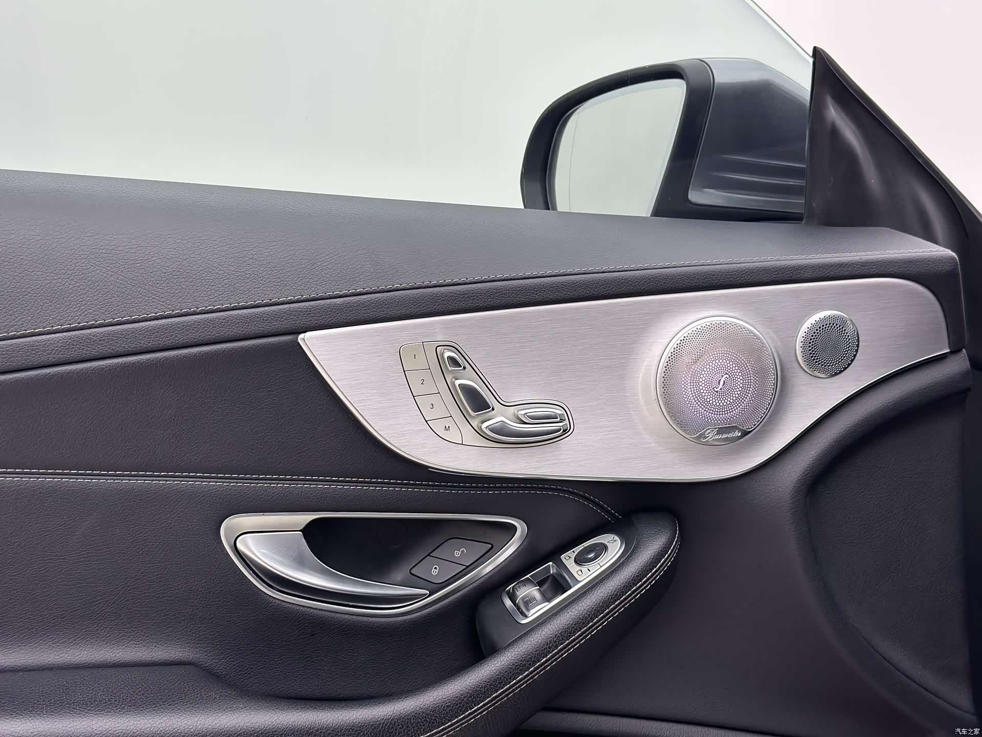 Mercedes-Benz C-Class, 2018 16