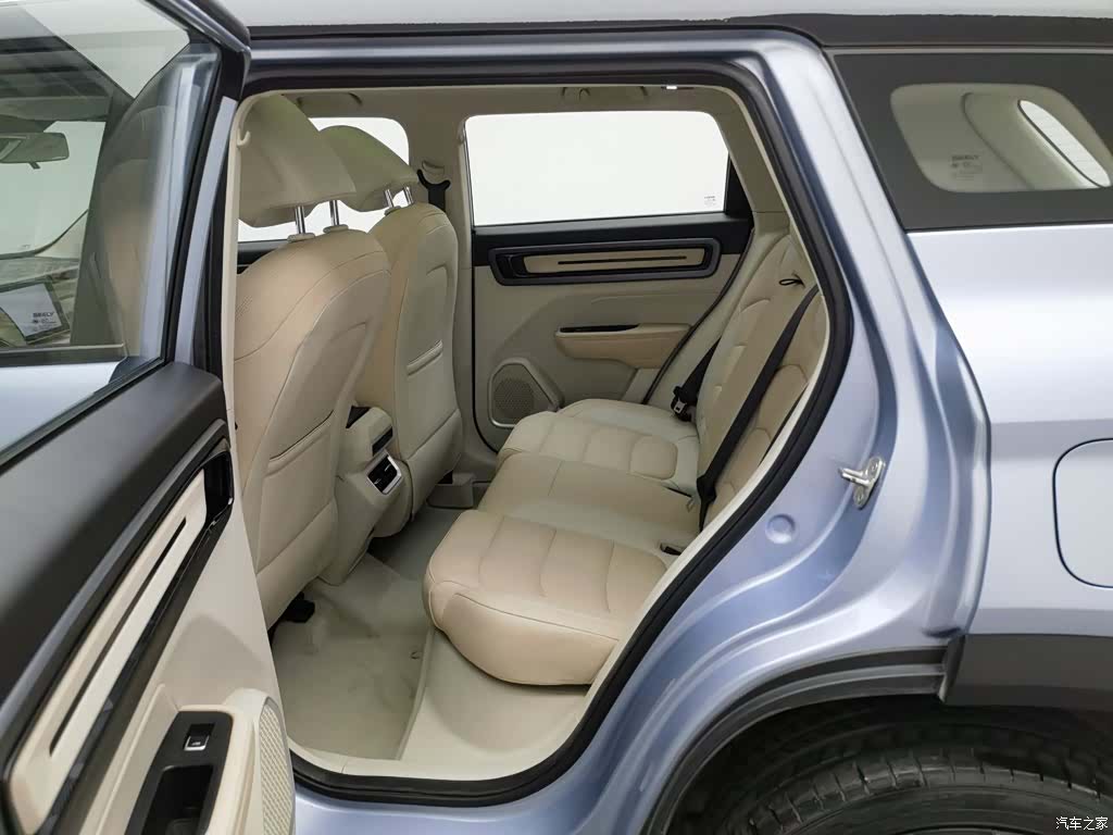 Geely Icon, 2023 15