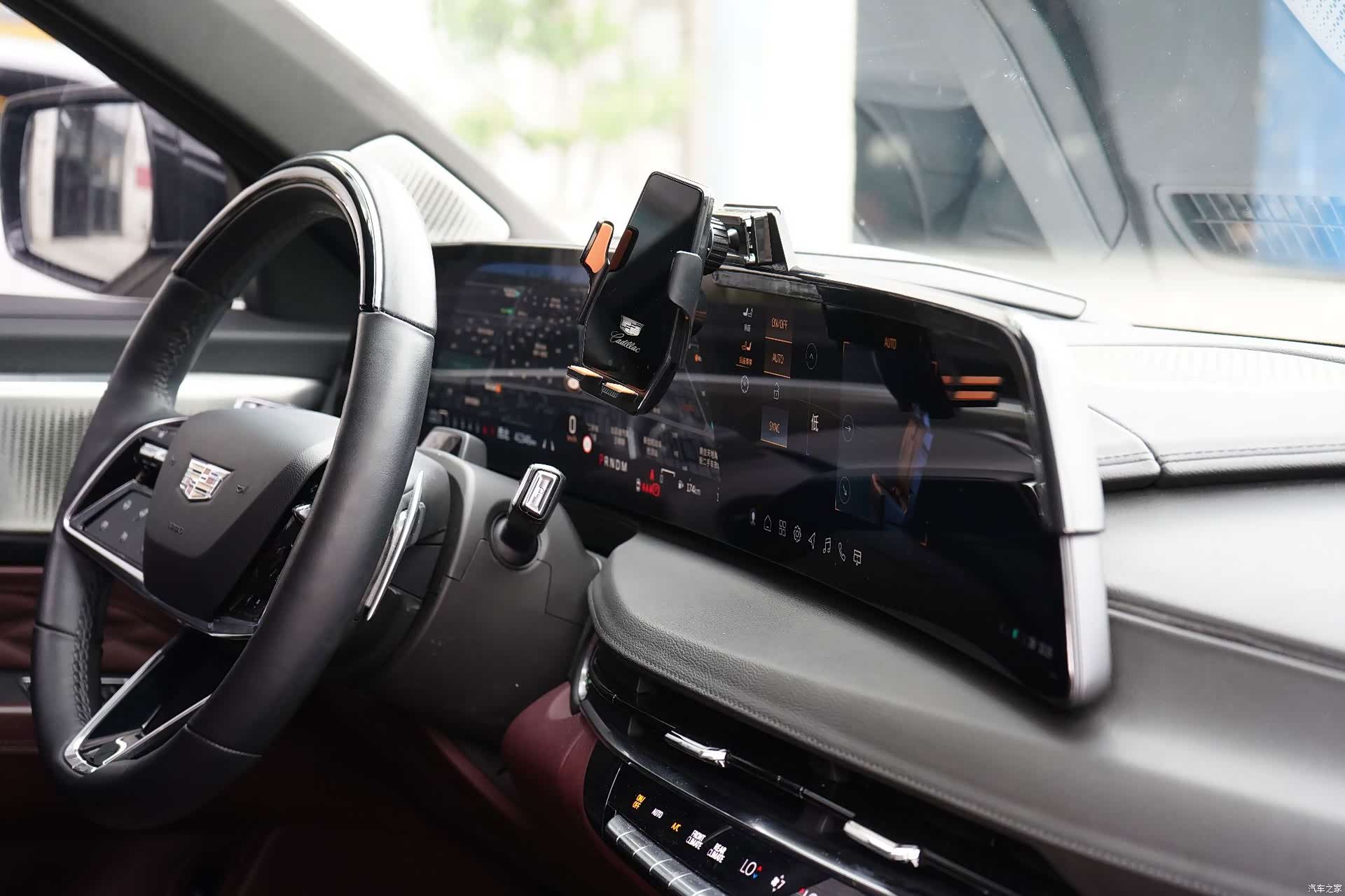 Cadillac CT6, 2024 13