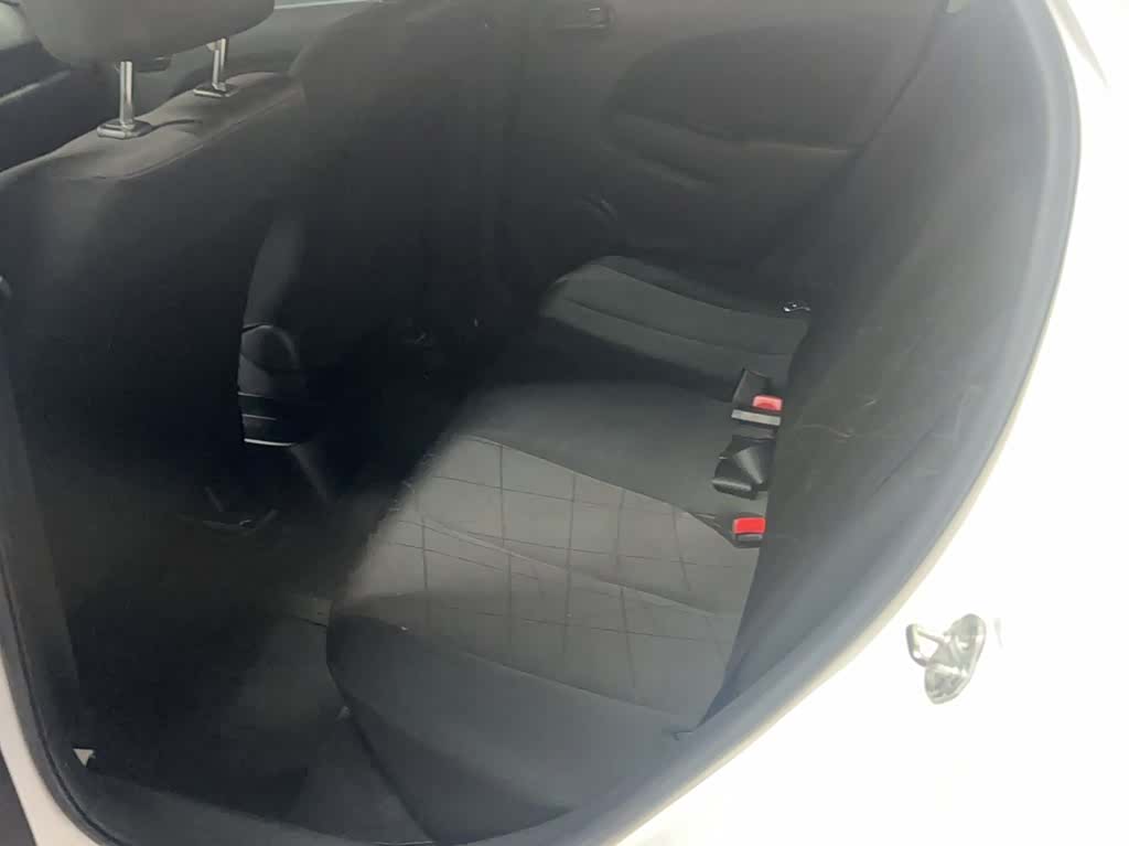 Mazda 2, 2014 3
